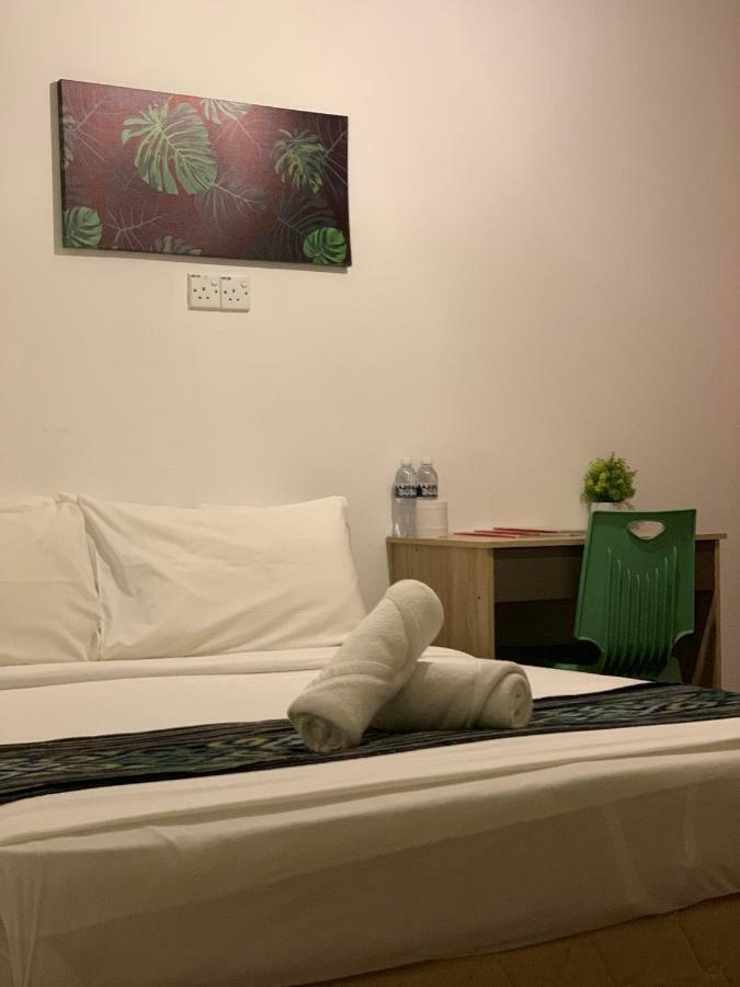 My Place Hotel & Lodge Κουτσίνγκ Εξωτερικό φωτογραφία